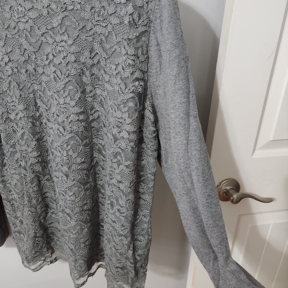4 For $40 CHICO'S LACE FRONT LILY PULLOVER L/S SWEATER COLOR HEATHER GRAY SIZE 3 - Picture 2 of 5
